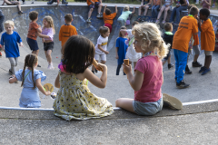 2-meisjes-met-ijsjes